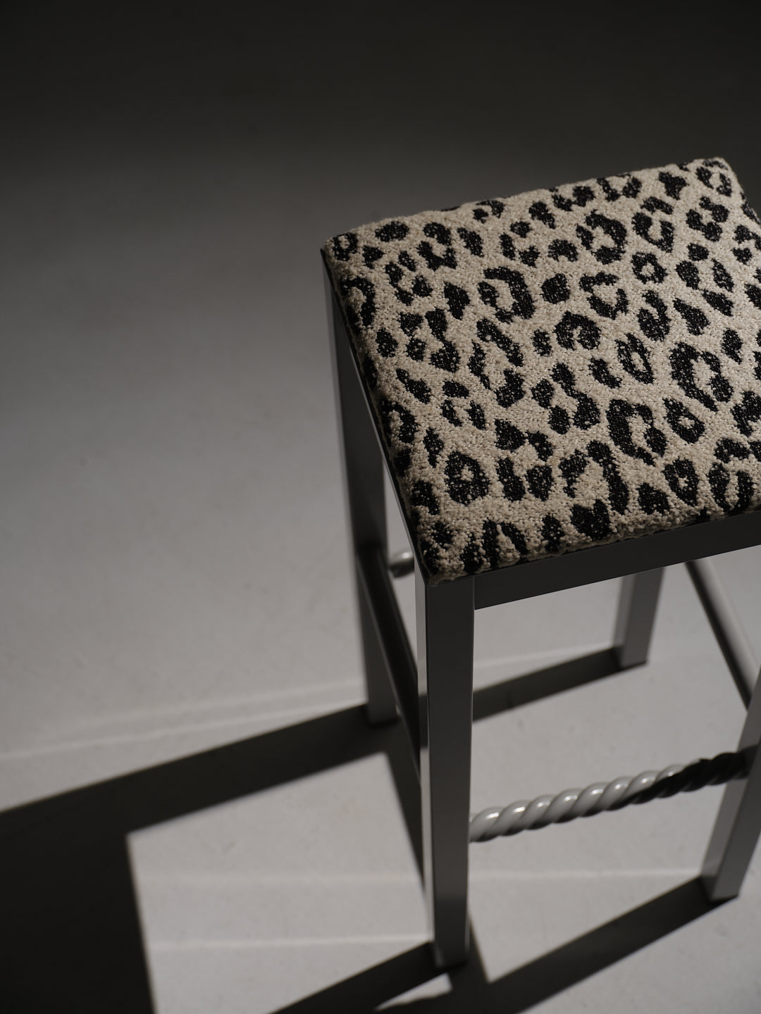 Chubby Counter Stool / Barstool (Upholstered Seat)