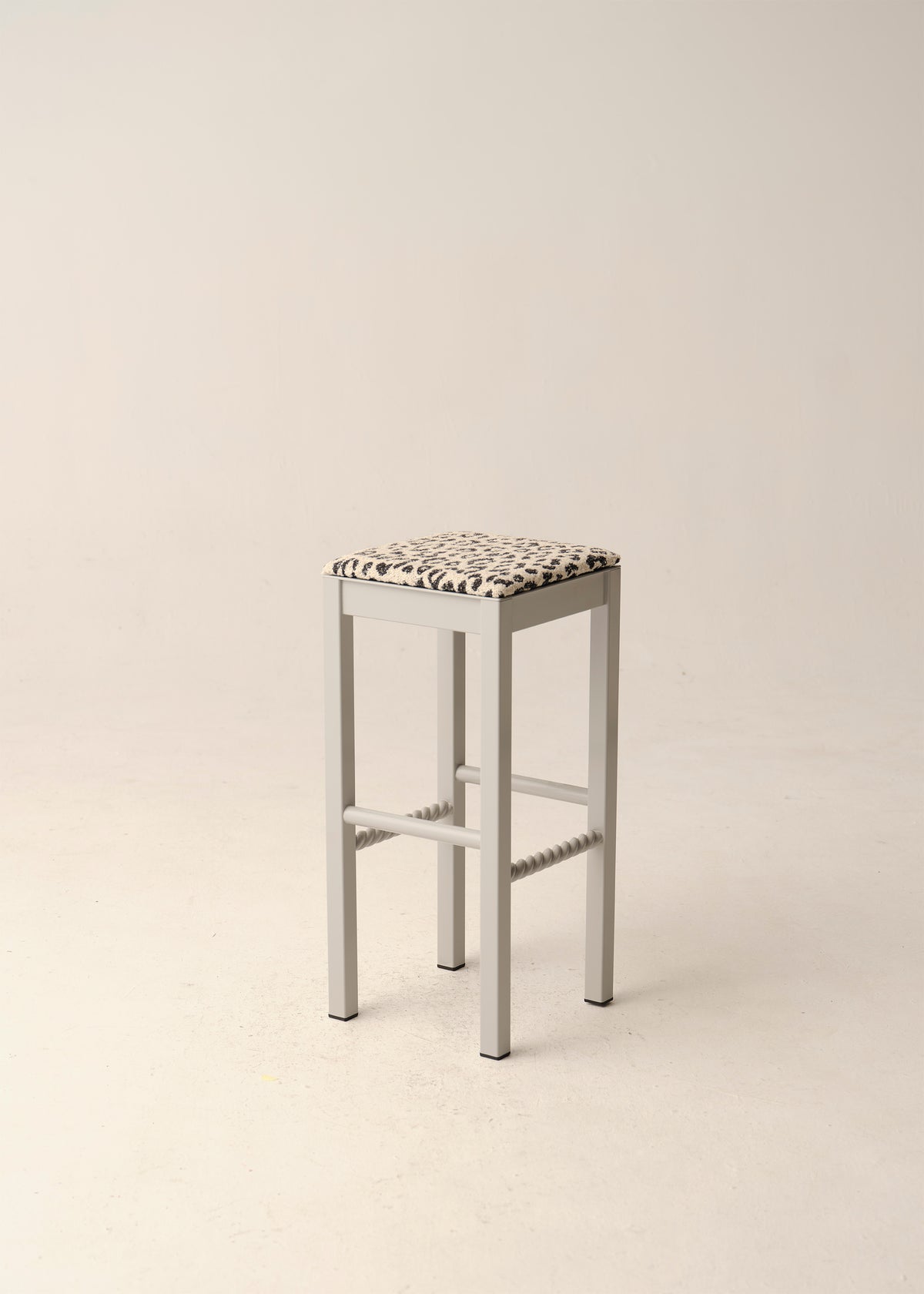 Chubby Counter Stool / Barstool (Upholstered Seat)